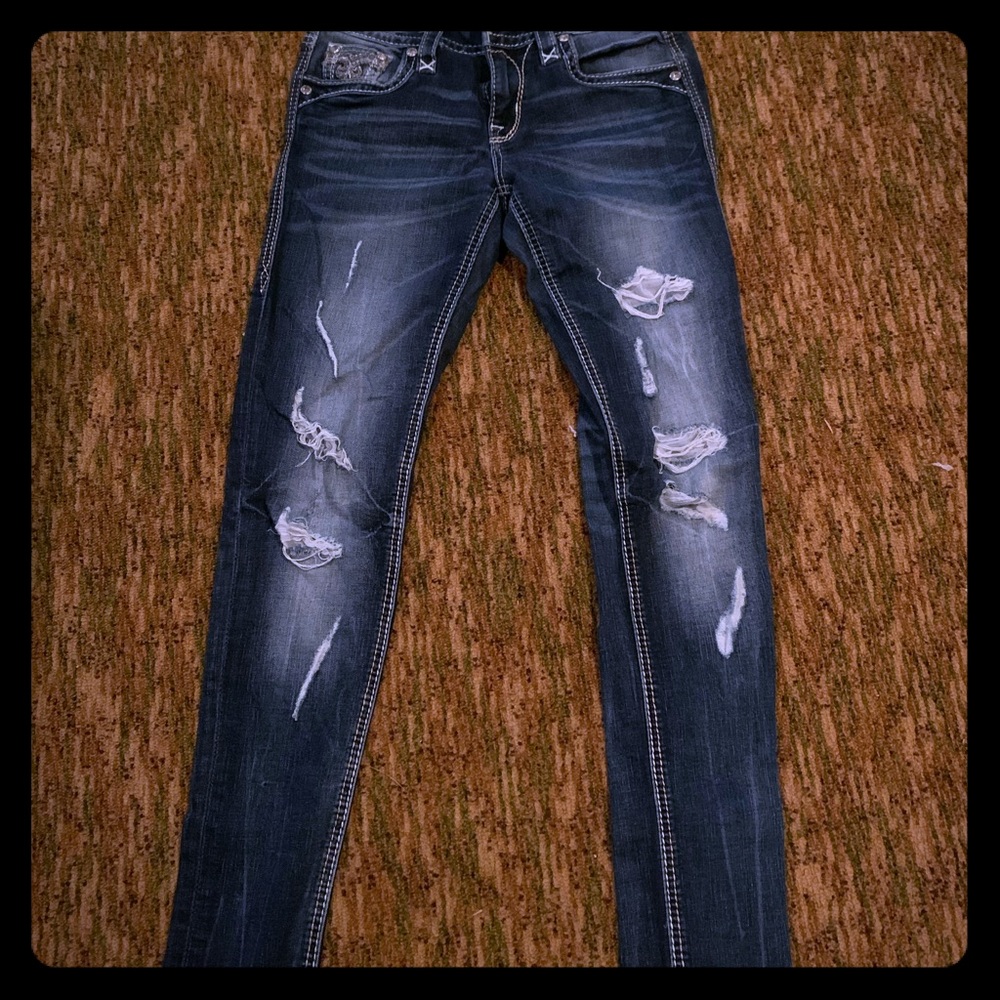 Buckle jeans, mid-rise/skinny.